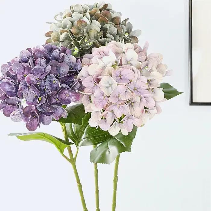 Vase d'hortensia artificiel en soie
