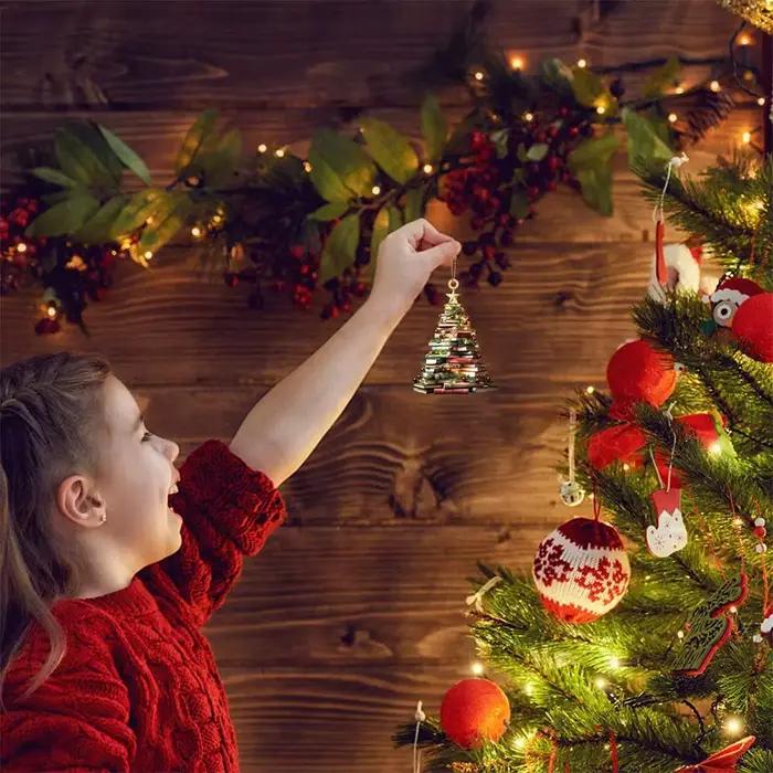 Ornement de noël montagne du livre