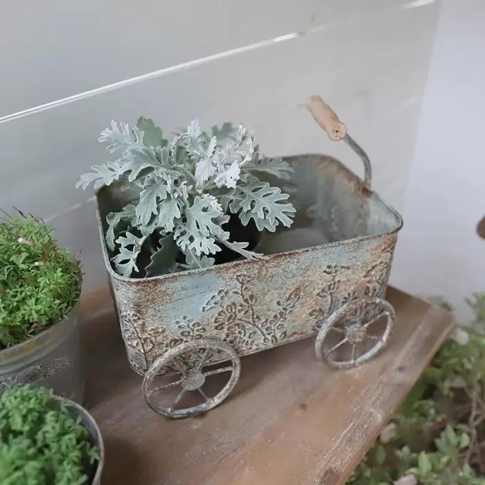 Chariot de jardin en fer Vintage avec relief