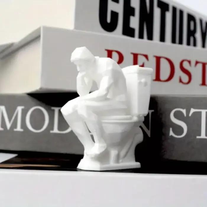 Statue de penseur, statue contemplative assise sur les toilettes, décoration de conception amusante, Sculpture de décoration de bureau pour bibliothèque de bureau