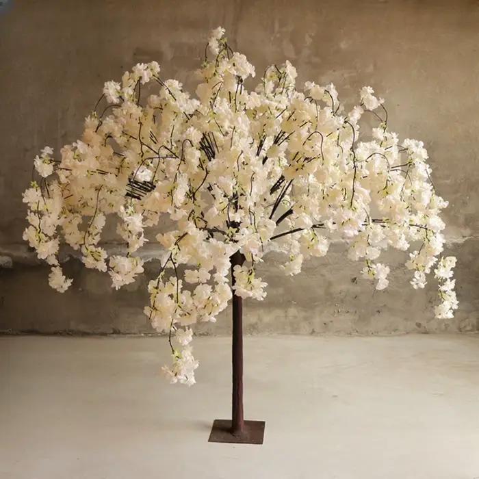 Arbre de fleurs de cerisier émulé