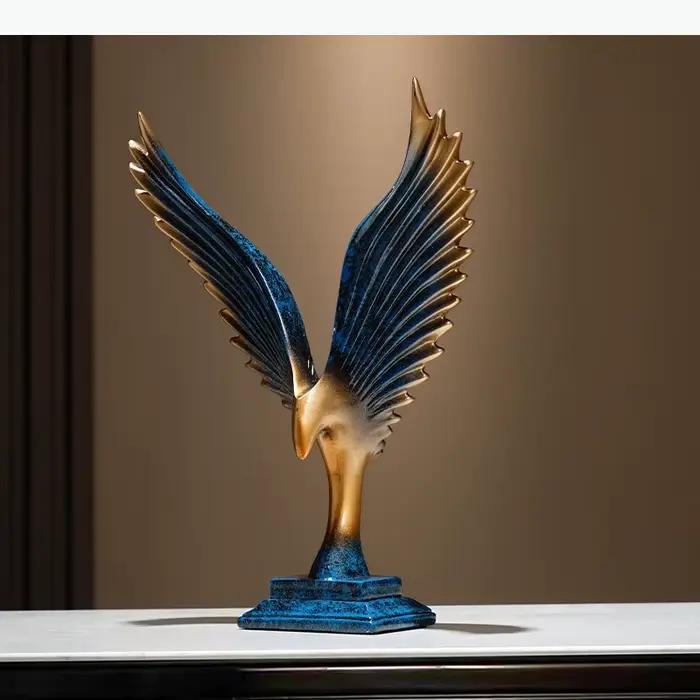 Sculpture d'aigle abstraite moderne avec matériaux organiques pour décoration intérieure et collection d'art animalier occasions spéciales