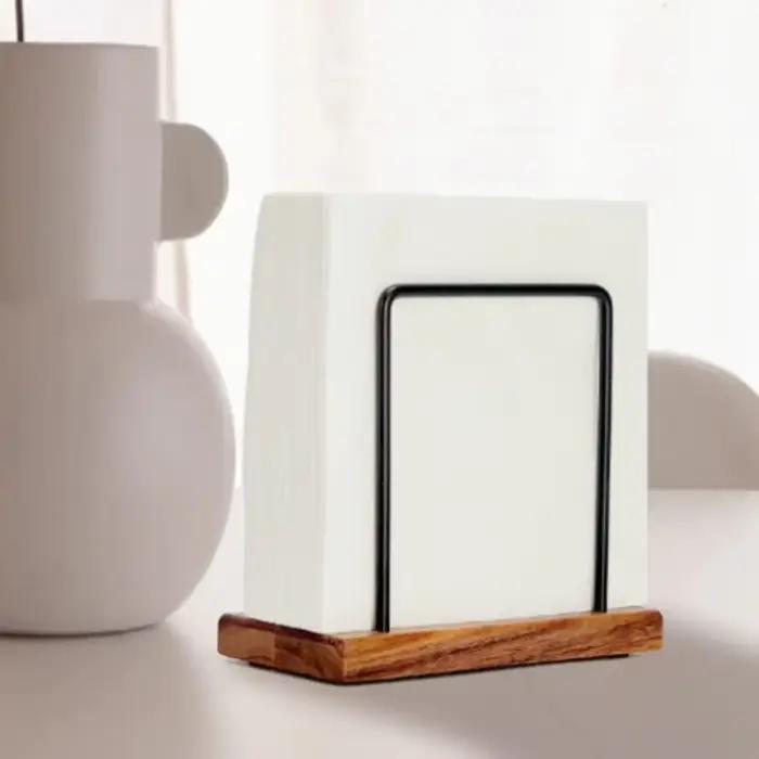 Porte-serviettes sur pied artisanal en bois