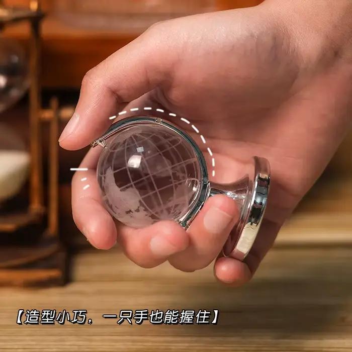Boule de verre transparente
