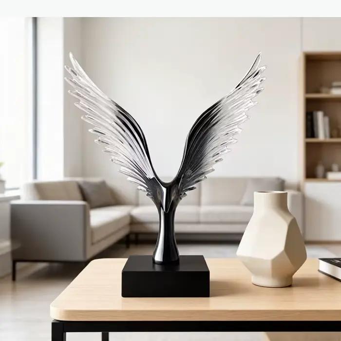 Sculpture d'aigle abstraite moderne avec matériaux organiques pour décoration intérieure et collection d'art animalier occasions spéciales