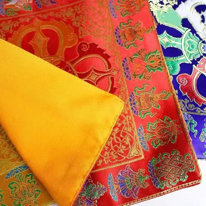 Tapis de Vase brodés à la main du népal