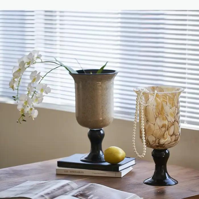 Vase en verre coloré moderne pour décoration de bureau et arrangements floraux occasions spéciales et quotidienne