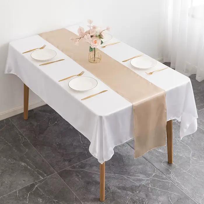 Chemin de Table en Satin