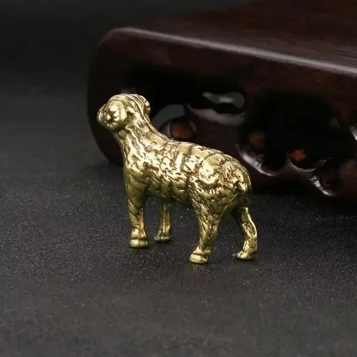 Figurines de petites moutons miniatures en laiton massif