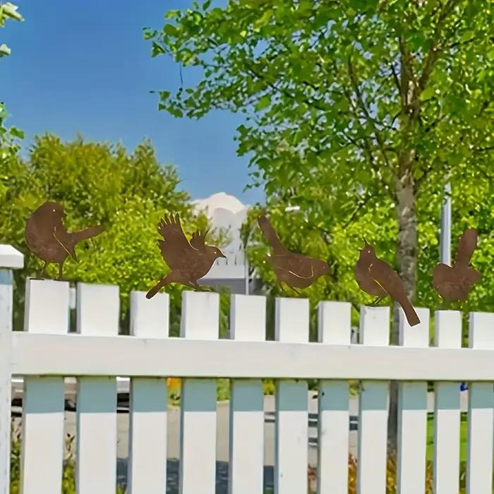 Oiseaux de jardin vintage pour toutes les saisons. Décorations en acrylique pour clôture extérieure