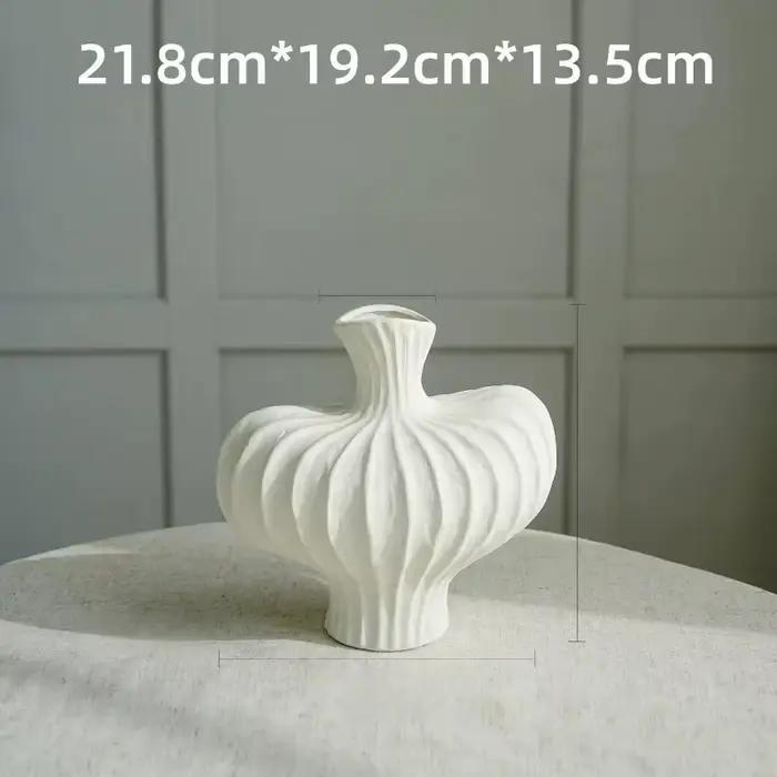 Vase nordique moderne creux pour la décoration intérieure moderne