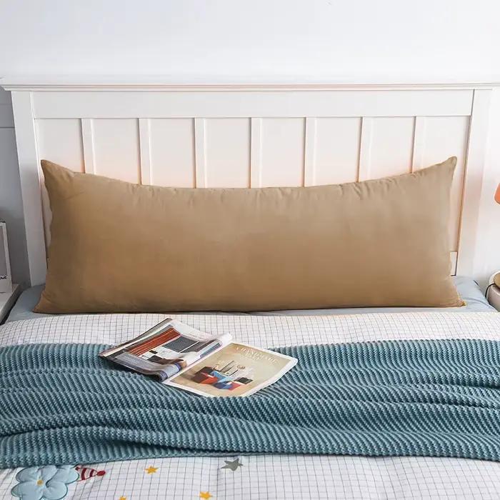Housses de coussin en velours pelucheux et autres