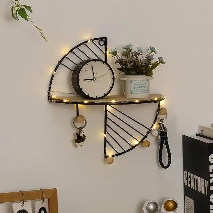Étagère de rangement murale en forme d'éventail