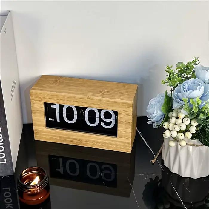 Horloges de Table Mécaniques en Bois