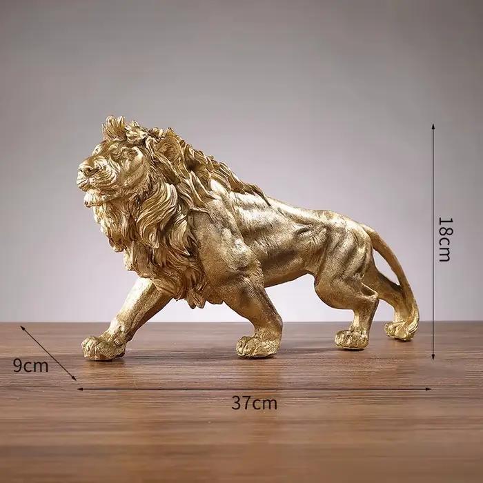 Ornement en résine du roi Lion doré