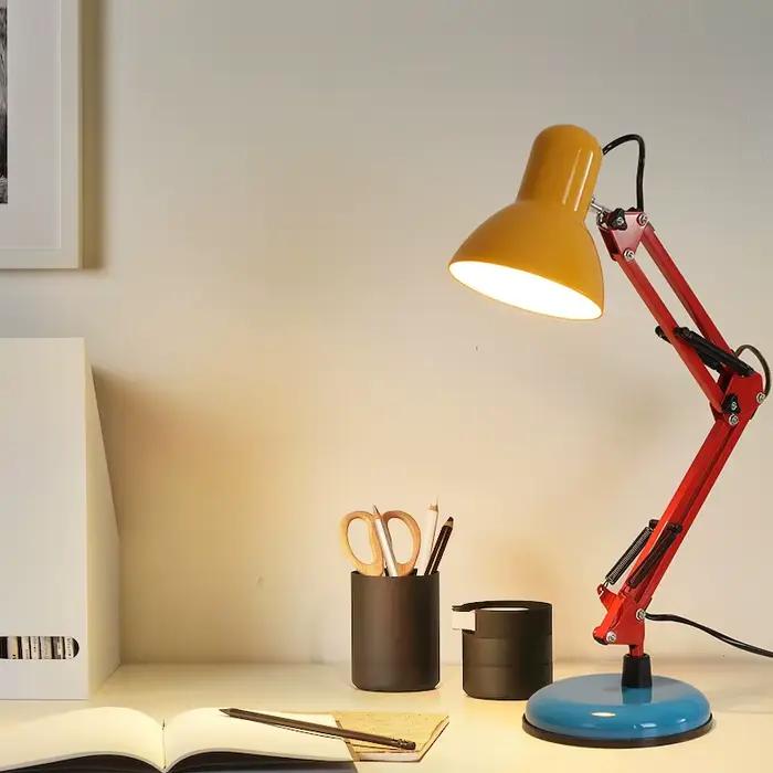 Lampadaire pliable à bras long avec abat-jour coloré pour étude, salon, chambre d'enfant et canape modernes