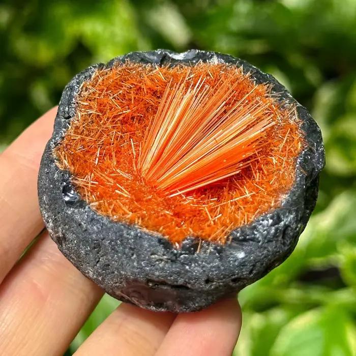 Grosses grappes de quartz magnétaire orange brut, œuf de pierre brute avec cristal de goethite orange, spécimens minéraux, collection de cristaux