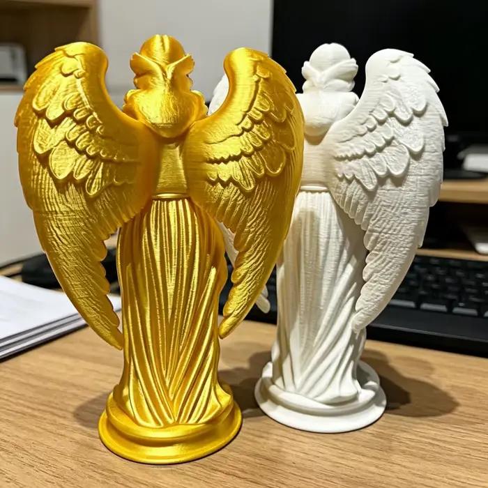 Statue d'ange priant imprimée en 3D