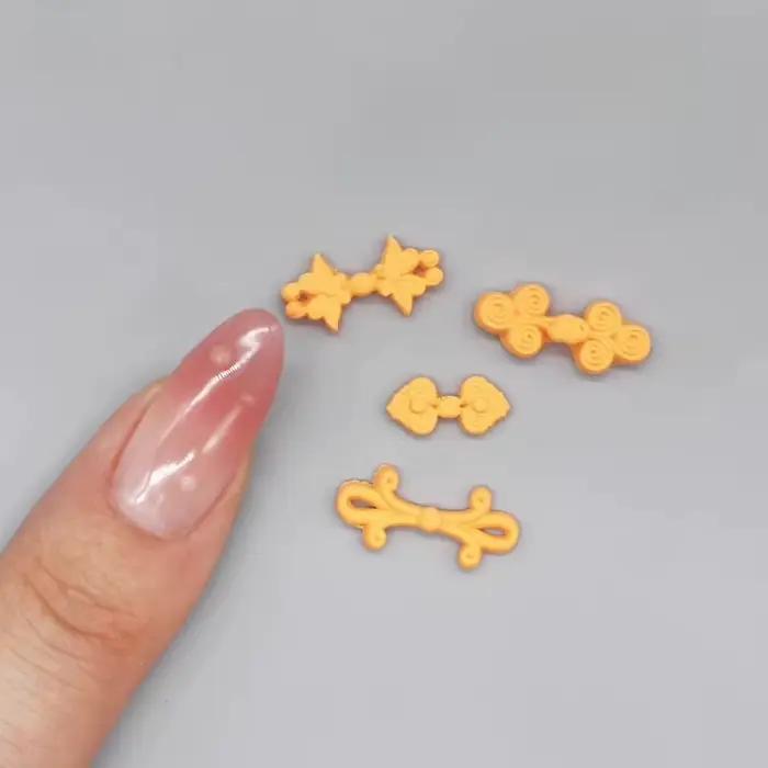 Moule en silicone pour décoration de poupées en argile