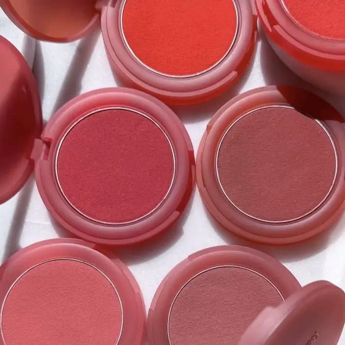 Rare Beauty Positive Light Luminizer, maquillage longue tenue, contrôle du sébum, waterproof, blush mat effet souple, cosmétiques