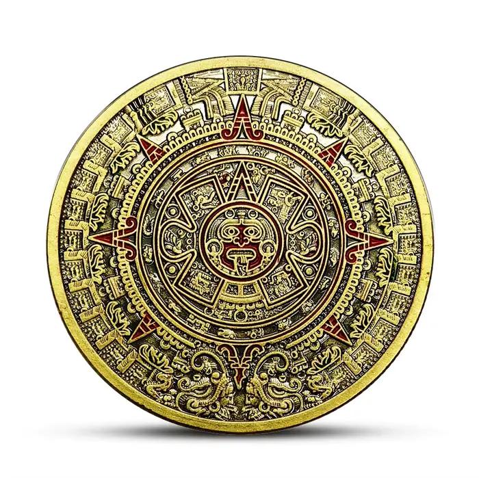 Calendrier de Dragon en or aztèque