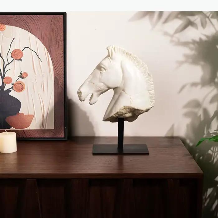 Statues de Tête de Cheval Rétro, Ornements de Bureau, Sculpture Créative en Résine d'Animal Cheval de Guerre Effet Vieilli, Décoration Esthétique pour la Chambre
