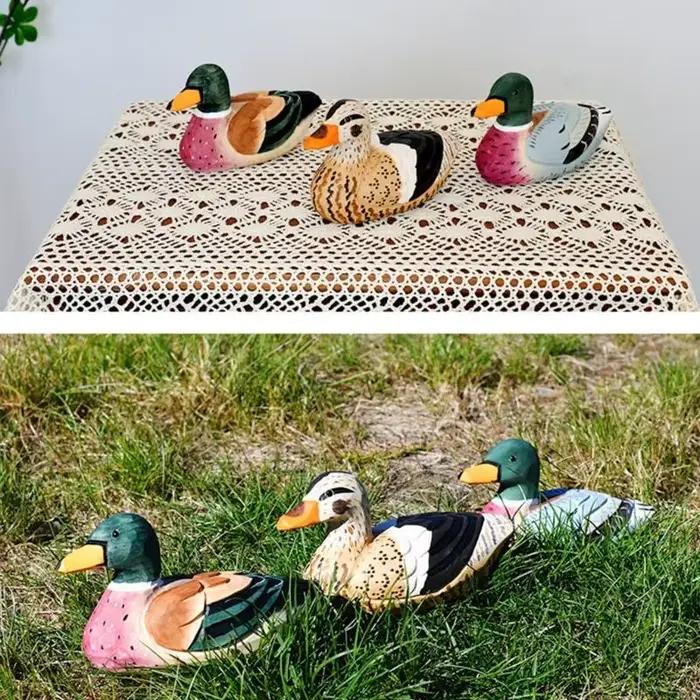Figurine classique canard colvert en bois