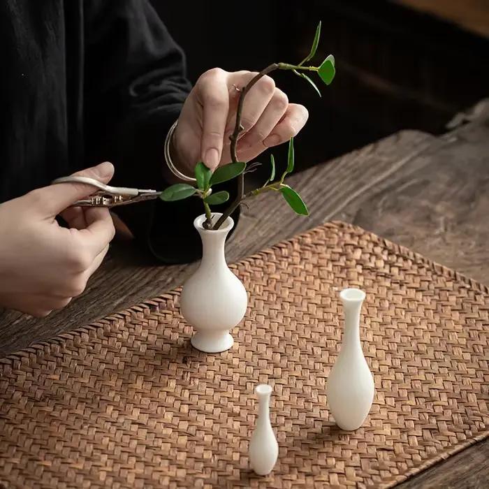 Mini Vase Simple en porcelaine blanche Jade, décoration de la maison, Arrangement de fleurs, cérémonie du thé en céramique