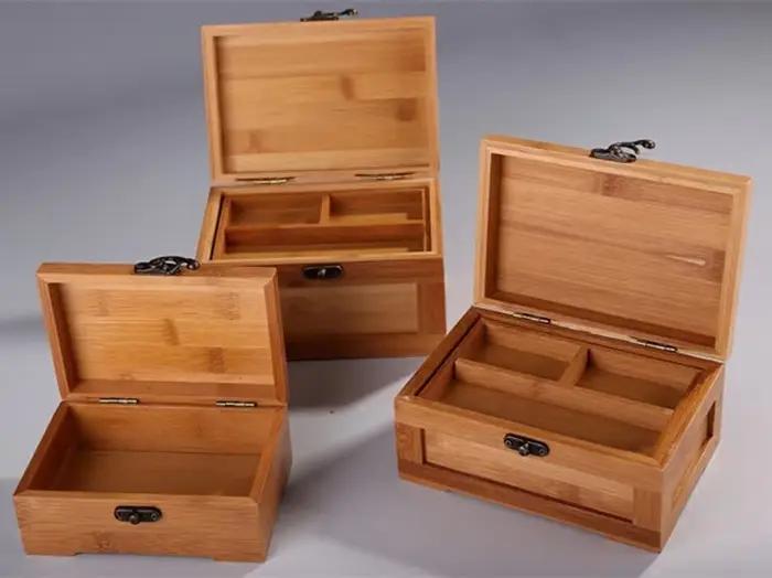 Boîte à bijoux en bambou artisanal
