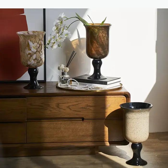 Vase en verre coloré moderne pour décoration de bureau et arrangements floraux occasions spéciales et quotidienne