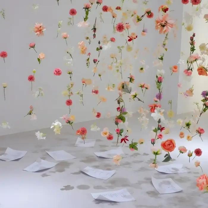 Rideau de fleurs artificielles flottantes romantiques pour décoration intérieure et événements festifs occasions spéciales