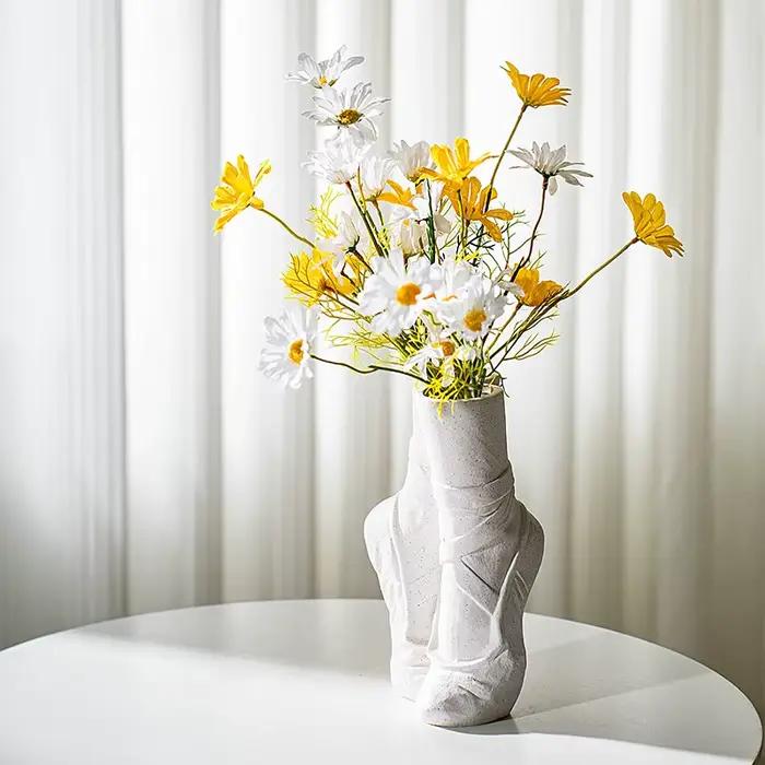 Vase d'art nordique en céramique