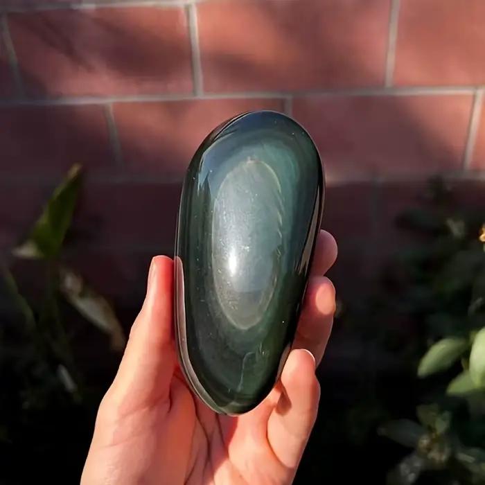 1 pièce de cristal d'obsidienne arc-en-ciel rare de forme libre, cadeaux en cristal parfaits pour les êtres chers, décoration artistique idéale pour la collection de la maison, parfait pour