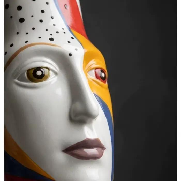 Vase en résine vitreuse figuratif abstrait moderne pour décoration intérieure artisanale vase de table pour femmes et occasions spéciales