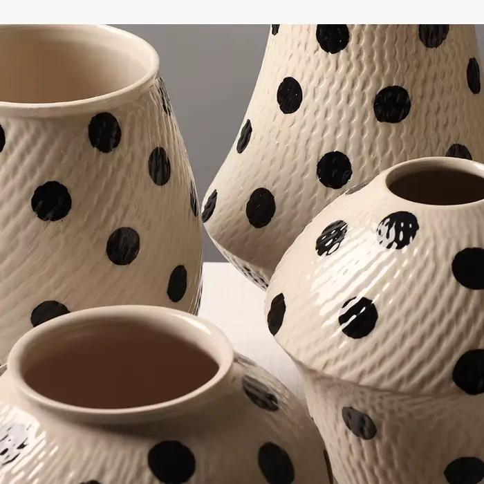 Vase en céramique, pot à fleurs à motif de vagues, artisanat en céramique, accessoires pour arrangements floraux, vase à fleurs, bouilloire