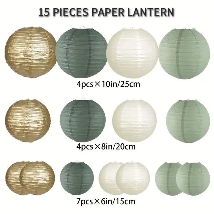 ​Lanternes rondes suspendues en papier vert sauge