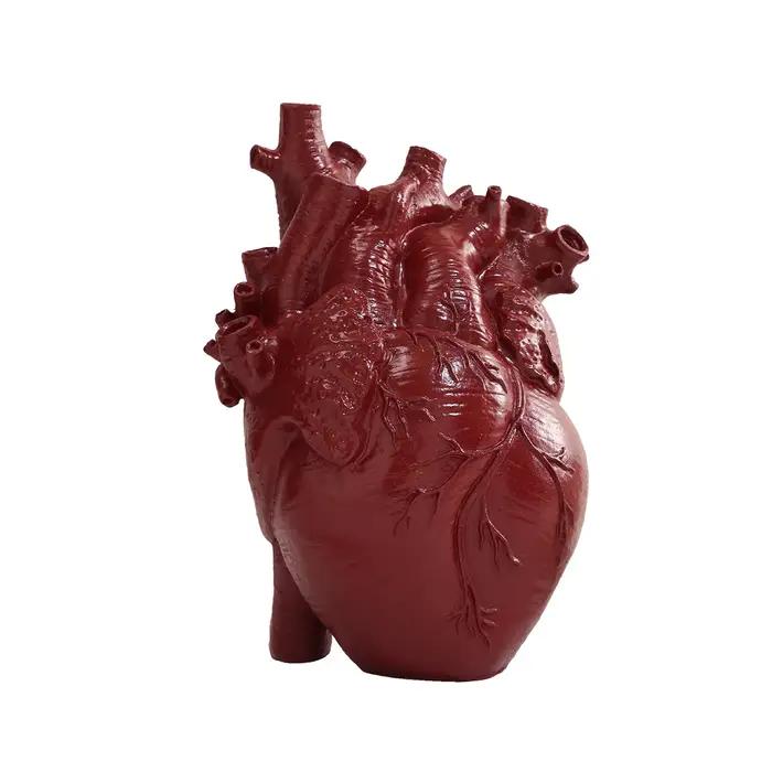 Vase en forme de cœur en résine rouge moderne pour bureau ou décoration romantique chez soi occasions spéciales