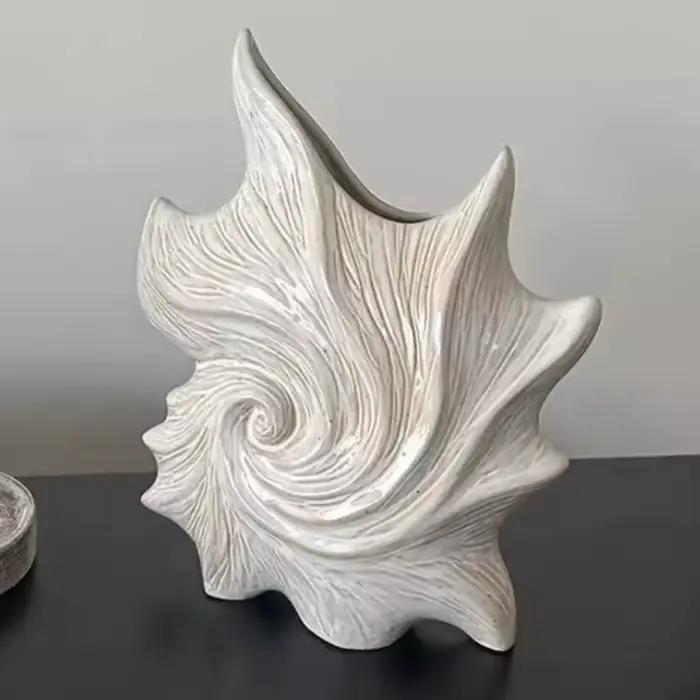 Vases de conque nordique