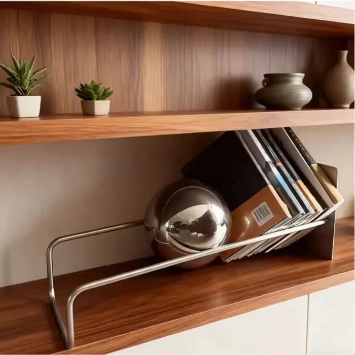 Étagère créative au design audacieux – Support de livres flottant et porte-revues de style Mid-Century Modern, organisateur de bureau unique Bauhaus pour le bureau