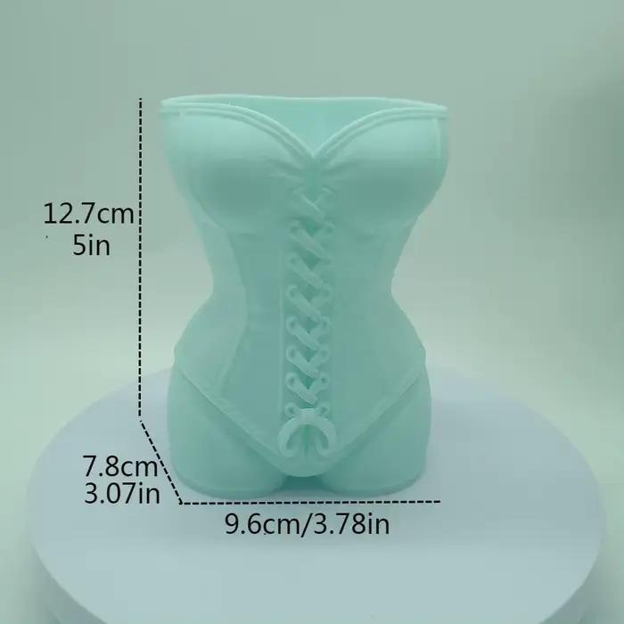 Vases en forme humaine