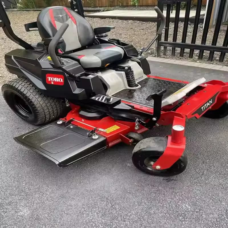 ACHETEZ 2, OBTENEZ 1 GRATUIT - Tondeuses autoportées à rayon de braquage zéro - Tracteurs de jardin 
