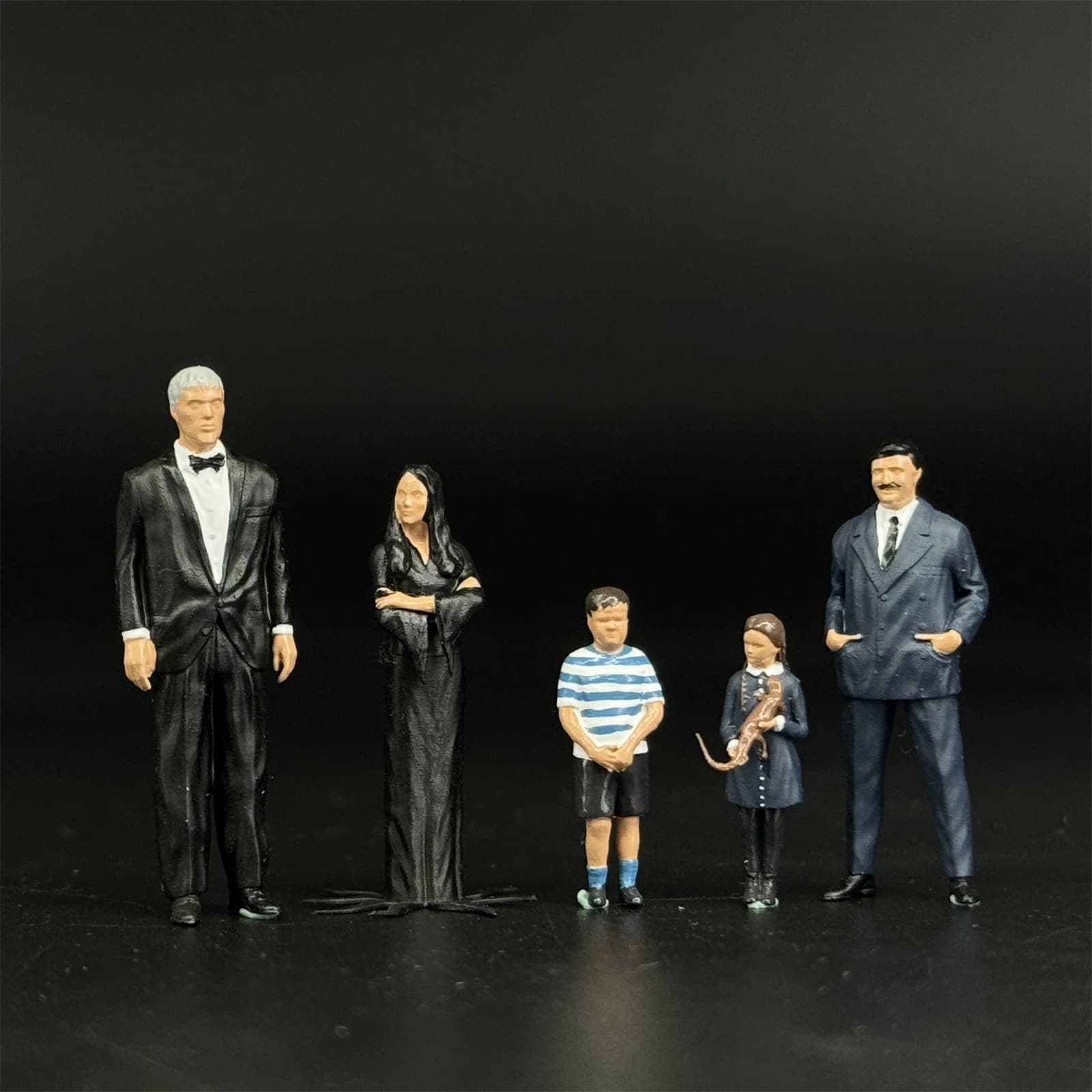 Diorama l'inventaire de la famille Addams, résine, beurre, alliage moulé sous pression, affichage de