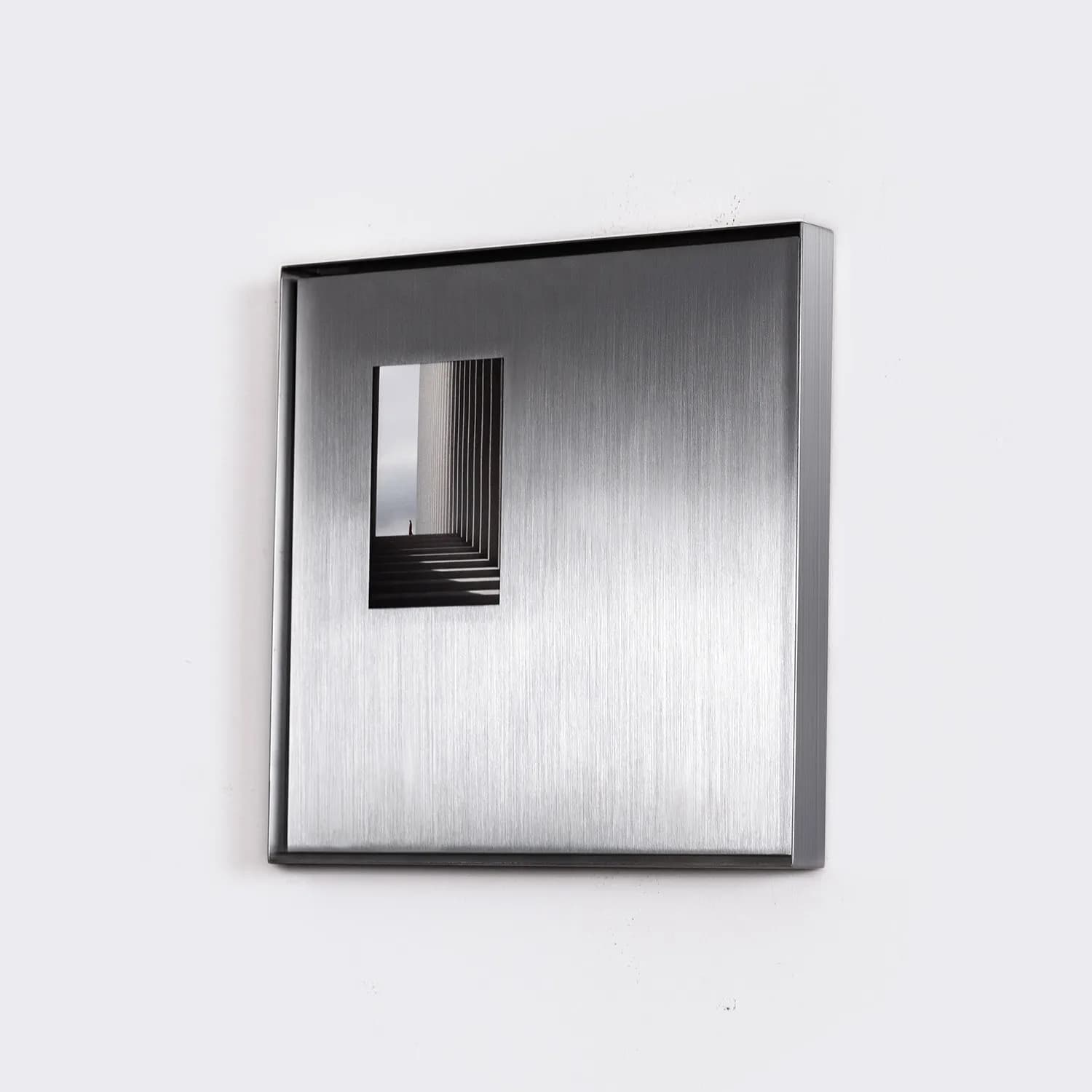 Cadre photo mural carré en acier inoxydable poli, finition argent mat, personnalisable pour affichag
