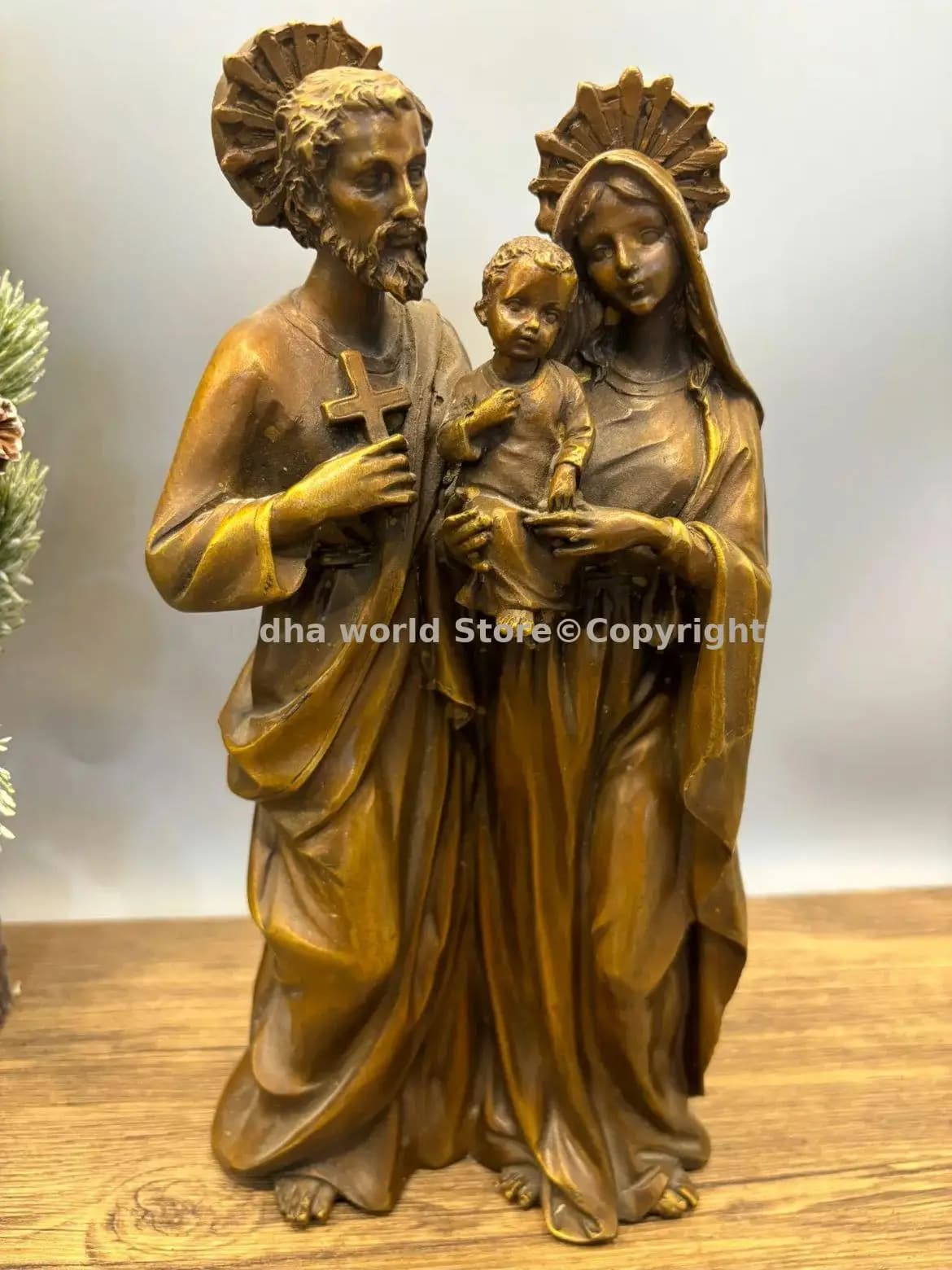 Christianisme catholicisme chrétien bronze sculpture statue religieuse sainte famille cuivre Madonna