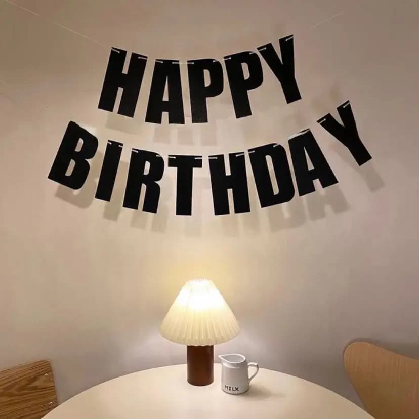 Bannière d'anniversaire avec fond noir et lettres blanches, décoration de fête d'anniversaire, artic