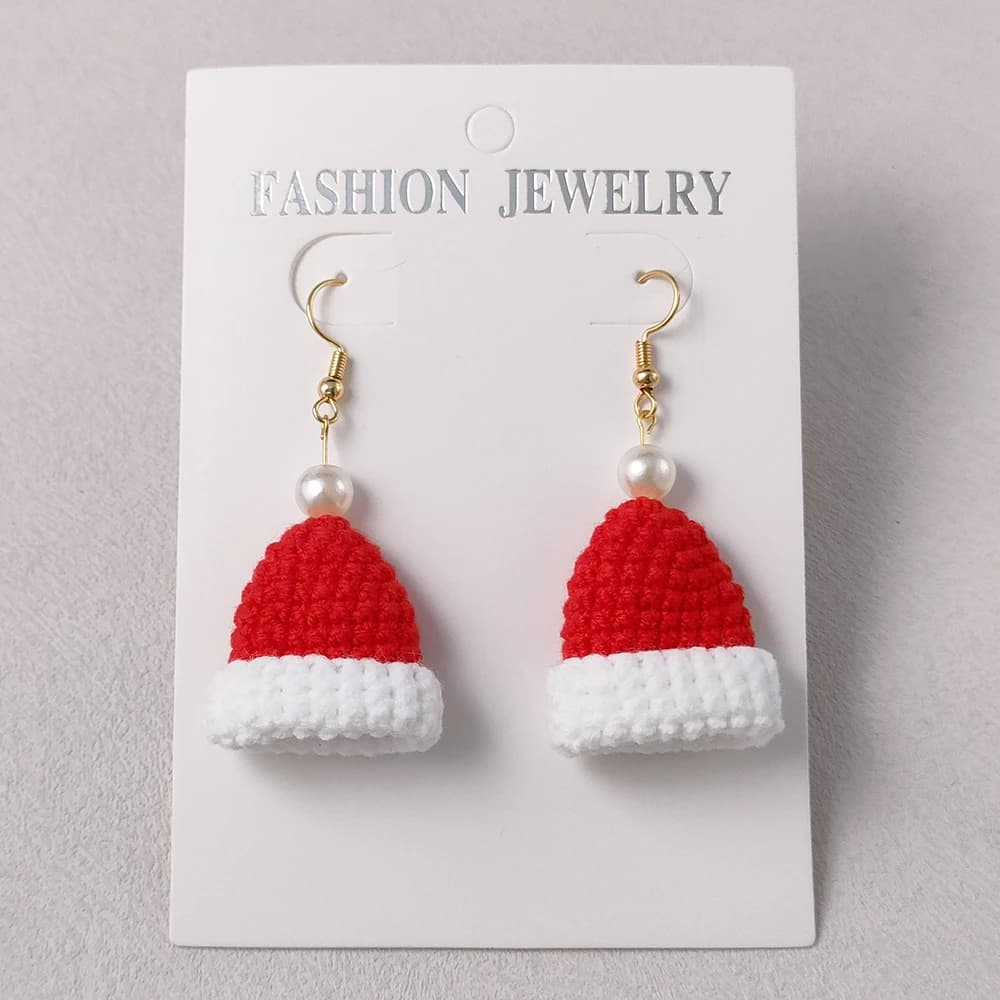 Crochet à la main chapeau de noël boucles d'oreilles arbre de noël Mini ornement balancent crochet c