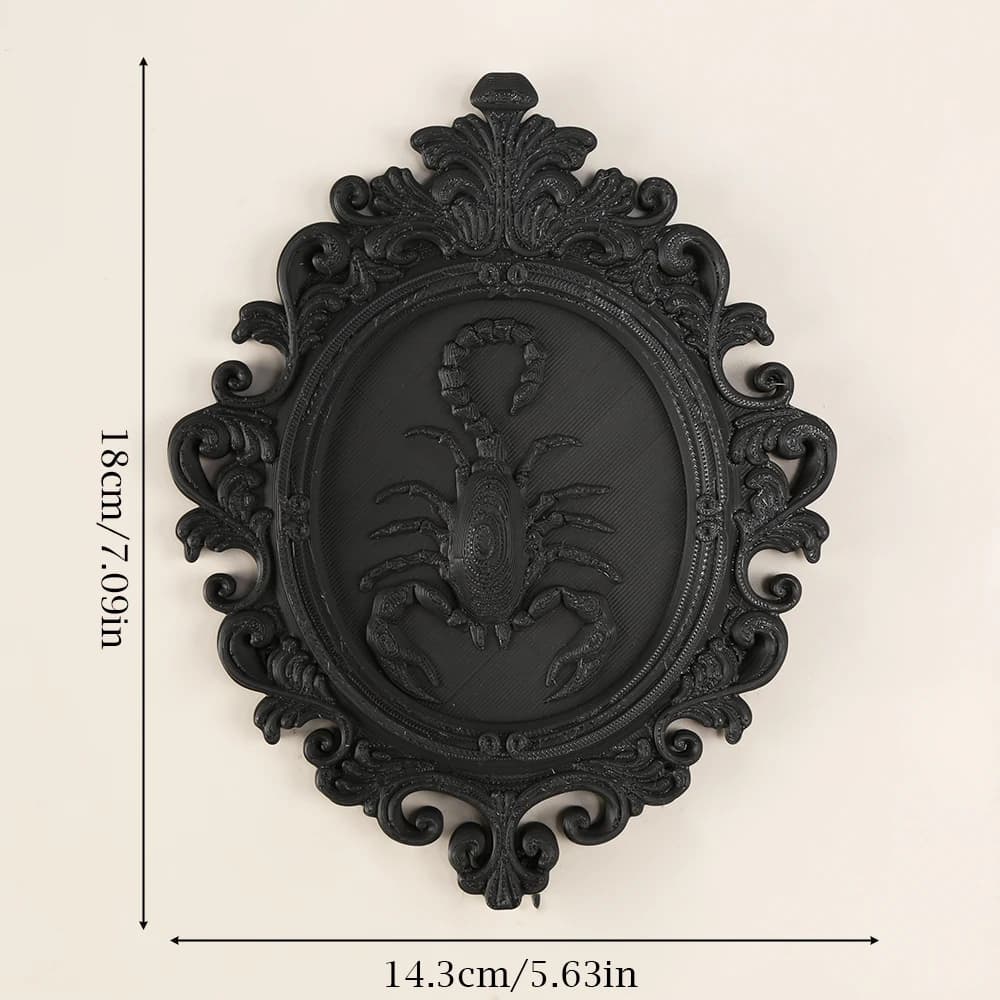Ensemble d'ornements décoratifs suspendus en relief animalier de style sombre transfrontalier. Il co