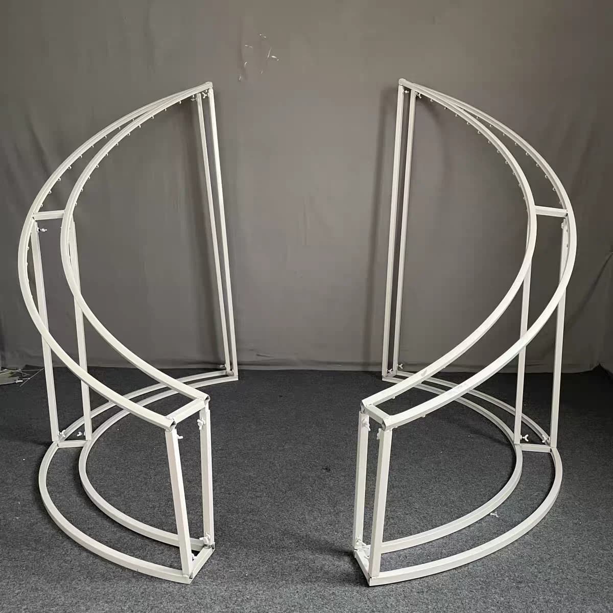 Décor de fond en fleurs artificielles symétriques semi-circulaires pour extérieur, idéal pour mariag