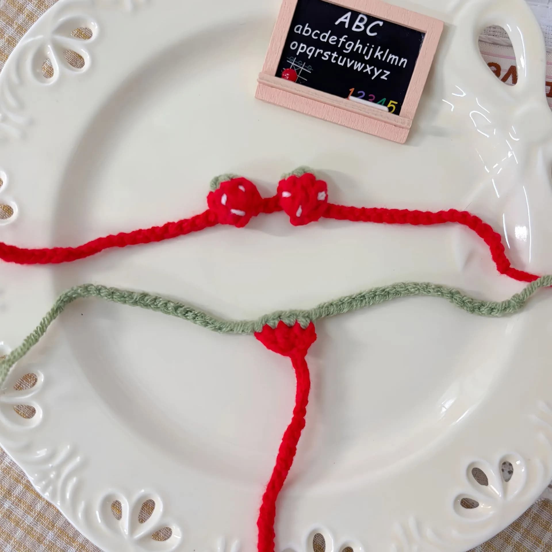 Bikini été accessoires pour Labubu4.0 les monstres broche pour la série amour Mini poupée vêtements 