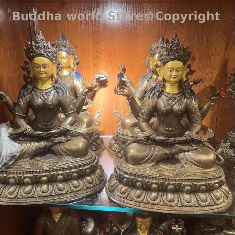Statue de Bouddha en Bronze à Quatre Armes